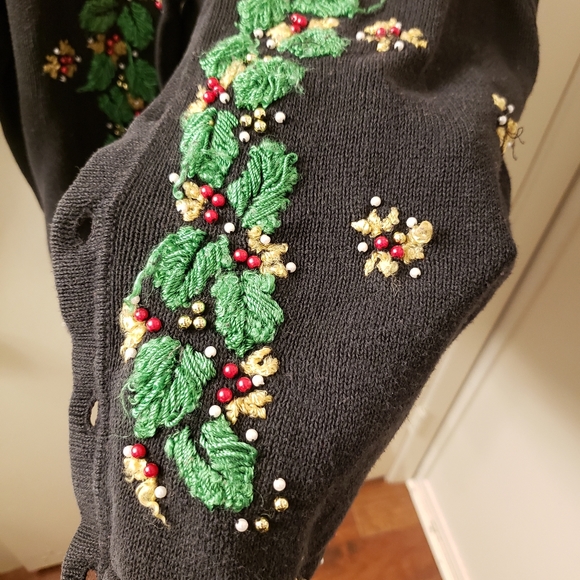 Vintage Christmas Sweater Cardigan - Picture 5 of 9